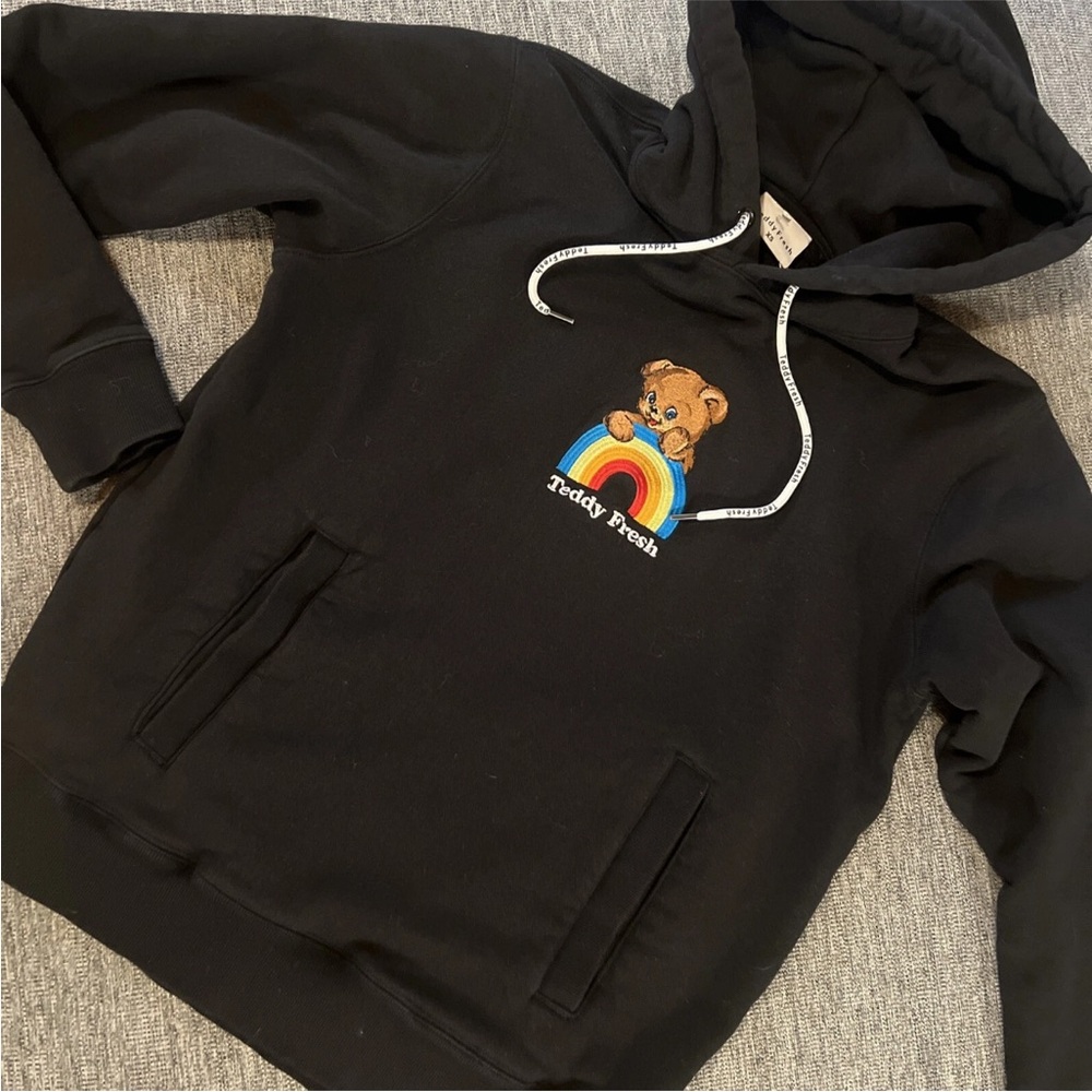 Teddy Fresh Bear Over Rainbow Sweatshirt  Hoodie Black Men’s Sz XS